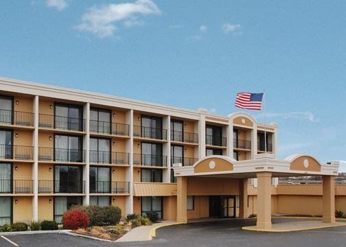 Country & By Radisson, - Cincinnati South Hotel Erlanger